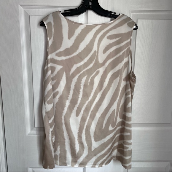 CHICO’S TUNIC AND CAMI SET - Picture 11 of 15